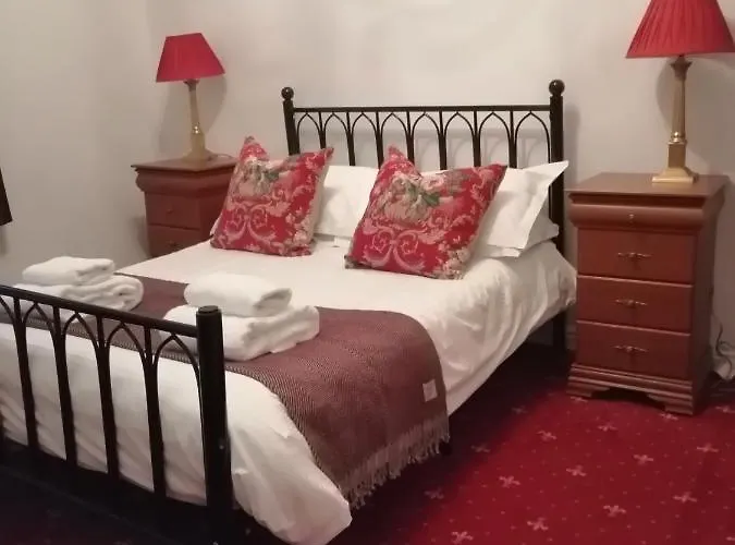Crown 13 Daire Scarborough